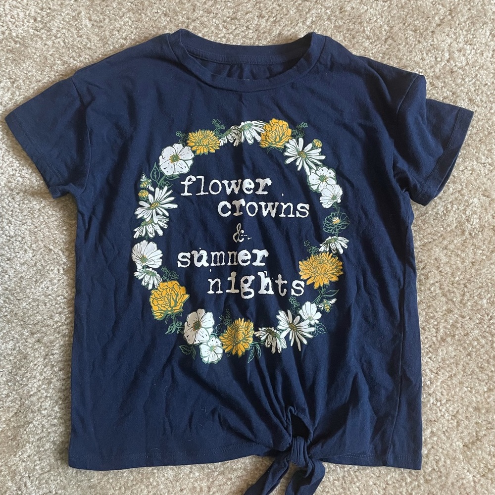 Flower print graphic tee